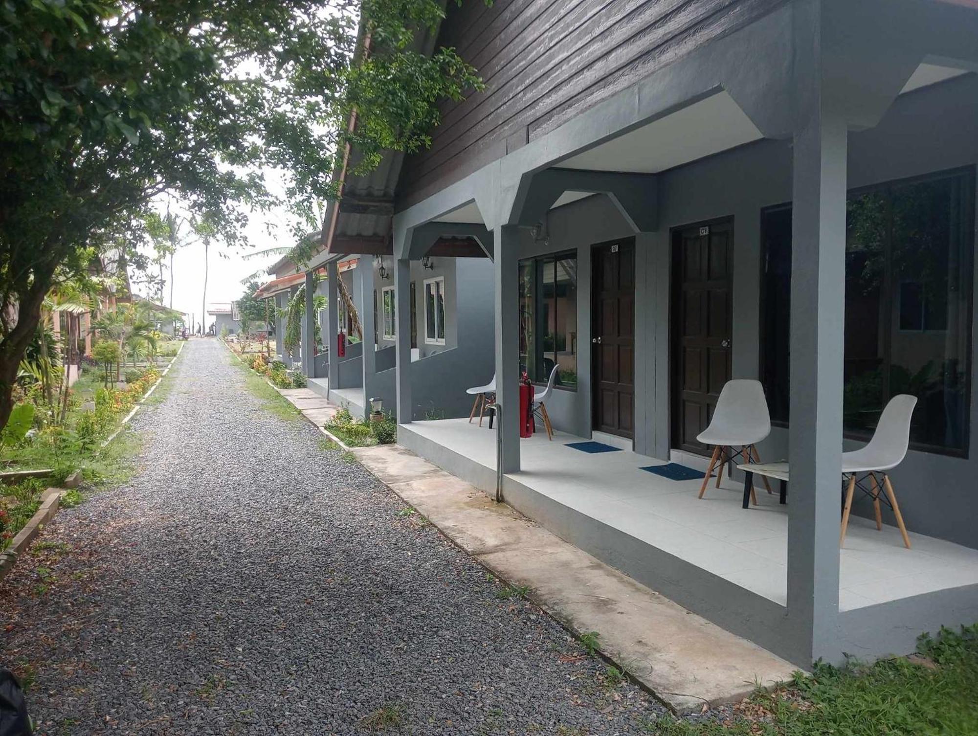 Scandinavian Beach Resort Koh Lanta Ngoại thất bức ảnh