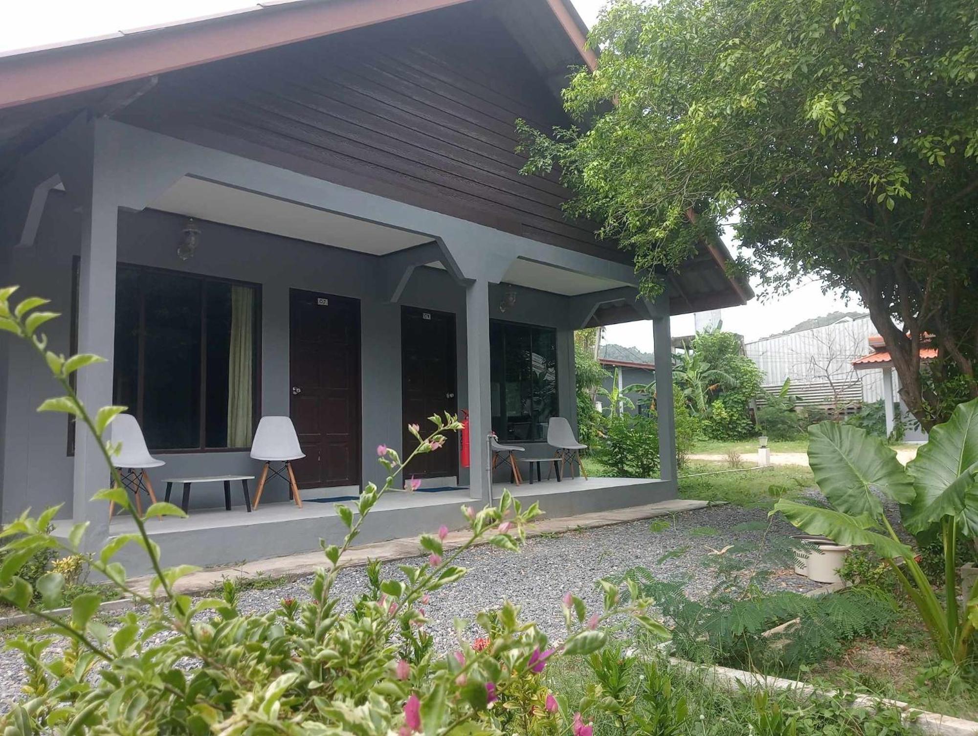 Scandinavian Beach Resort Koh Lanta Ngoại thất bức ảnh