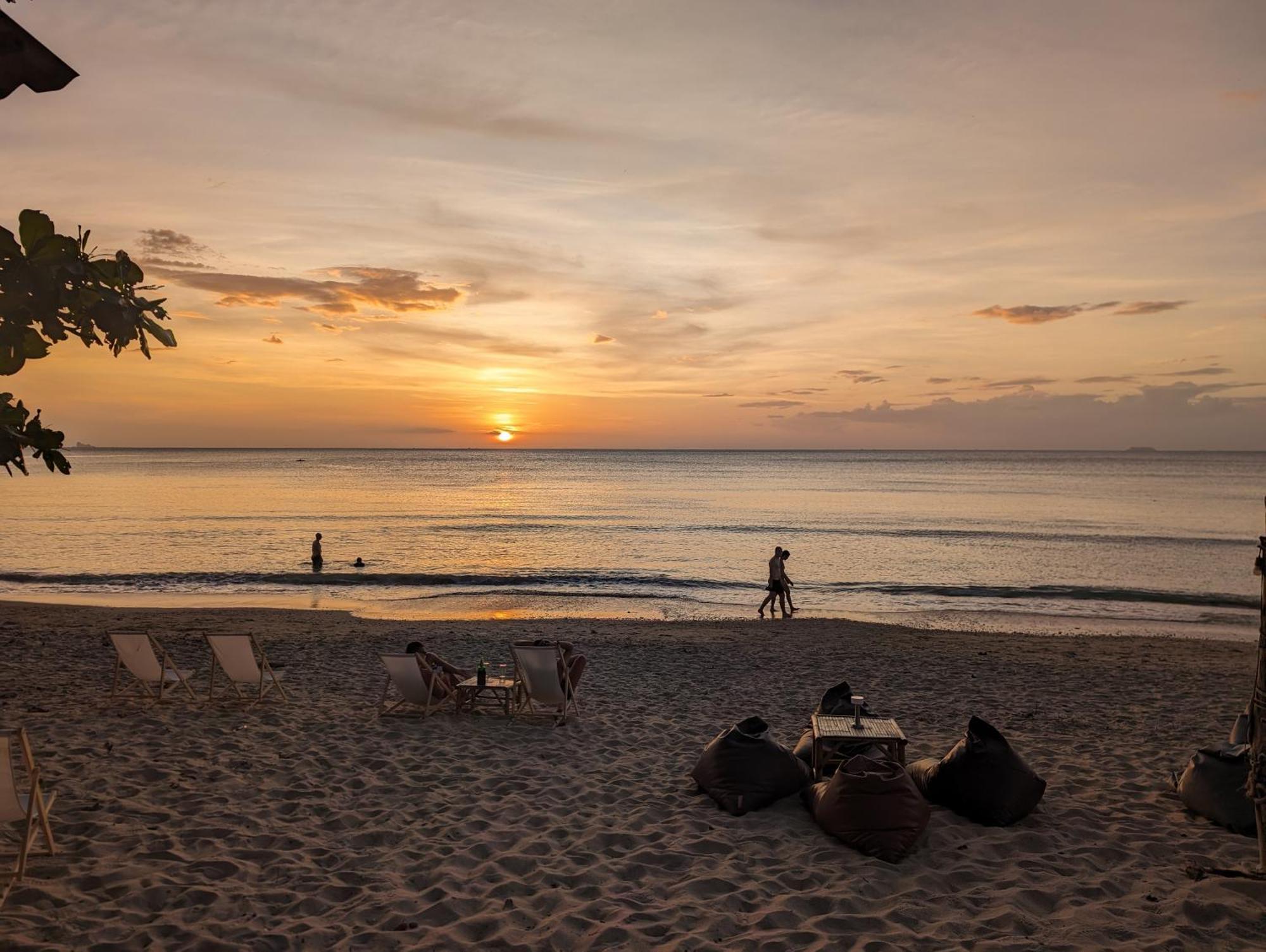 Scandinavian Beach Resort Koh Lanta Ngoại thất bức ảnh